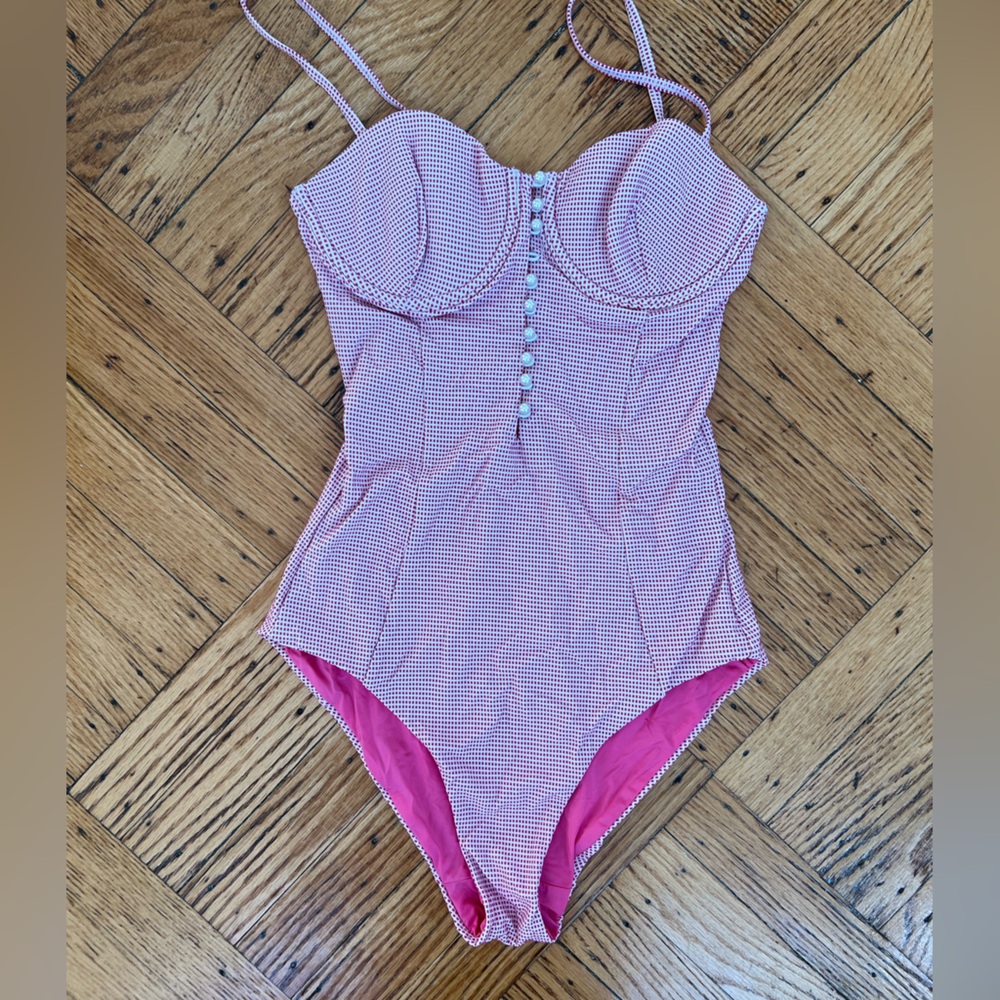 Onia Isabella One Piece with pearl buttons